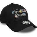 9forty-floral-script-new-york-yankees-mlb-damen-verstellbare-schwarze-curved-cap-von-new-era