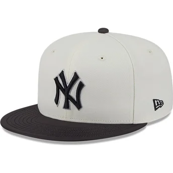 Καπέλο με ίσιο γείσο μπεζ και μαύρο 59FIFTY CLR DVLP των New York Yankees MLB από την New Era