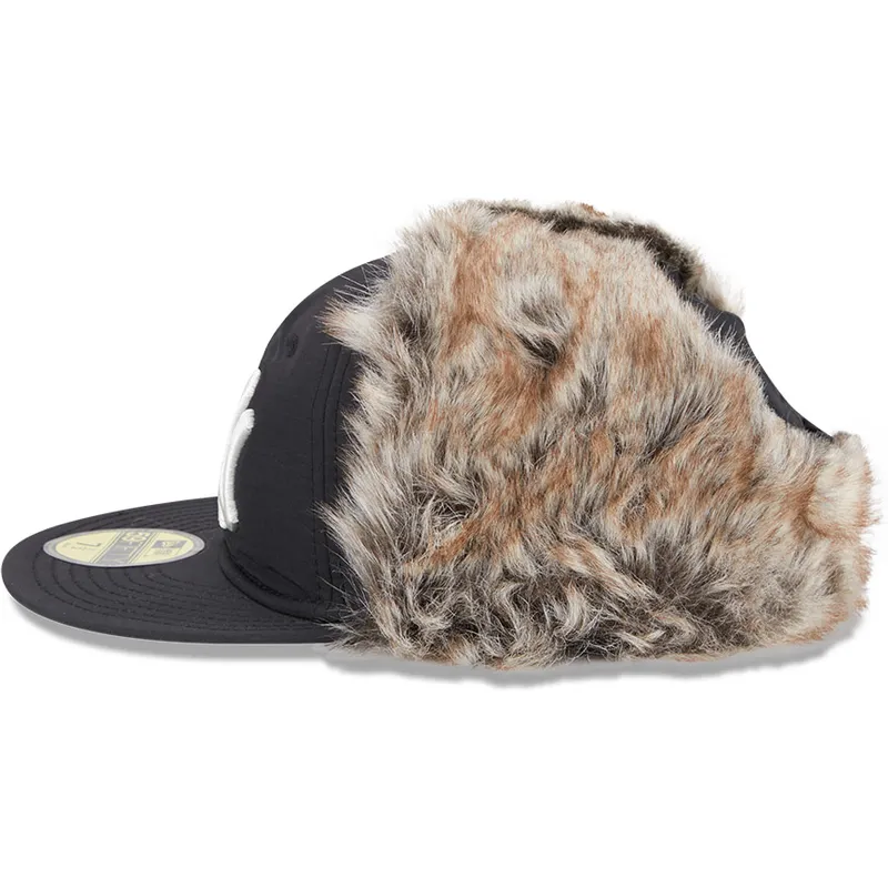 shapka-ploska-cherna-prilepnala-59fifty-winter-dog-ear-na-new-york-yankees-mlb-ot-new-era