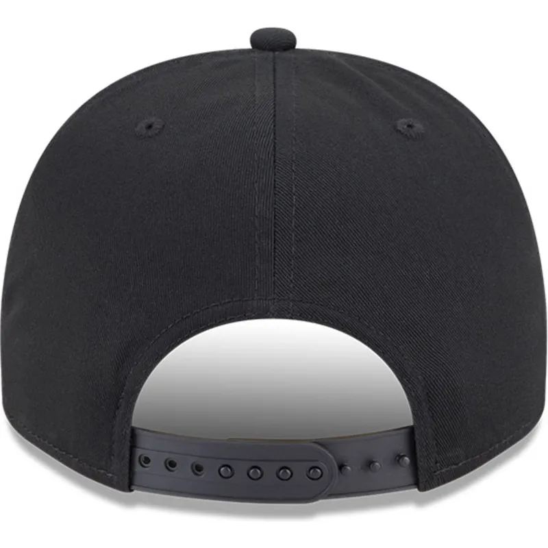 shapka-izvita-cherna-snapbek-9fifty-a-frame-chainstitch-na-chicago-blackhawks-nhl-ot-new-era shapka-izvita-cherna-snapbek-9fifty-a-frame-chainstitch-na-chicago-blackhawks-nhl-ot-new-era