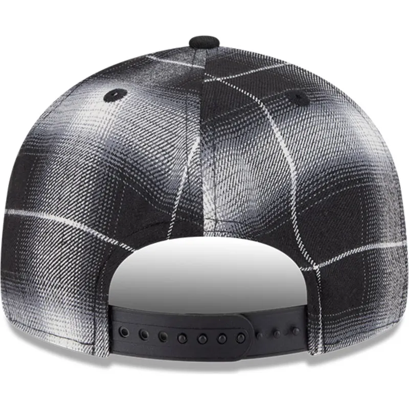 shapka-ploska-cherna-snapbek-9fifty-retro-crown-plaid-na-chicago-white-sox-mlb-ot-new-era
