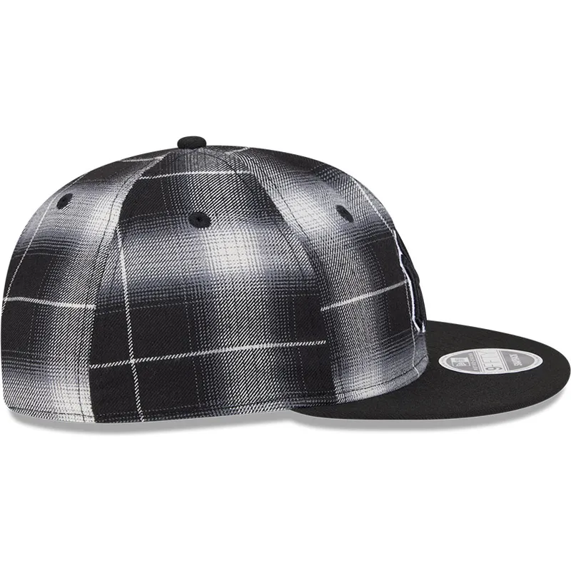 shapka-ploska-cherna-snapbek-9fifty-retro-crown-plaid-na-new-york-yankees-mlb-ot-new-era