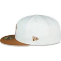 shapka-ploska-kafyav-prilepnala-59fifty-chrome-toast-side-patch-na-new-york-yankees-mlb-ot-new-era