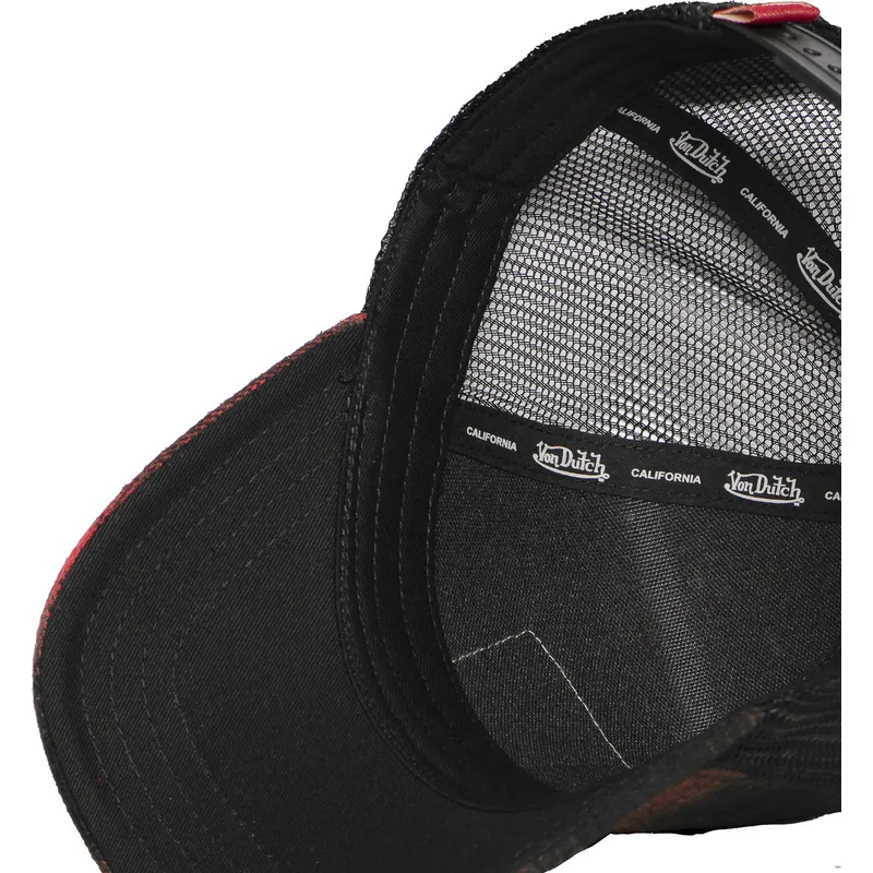 shapka-izvita-traker-chervena-snapbek-car05-ot-von-dutch