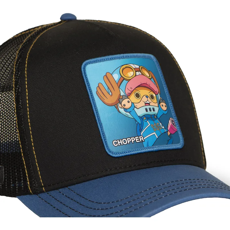sort-og-bla-trucker-kasket-tony-tony-chopper-op6-cho-one-piece-fra-capslab