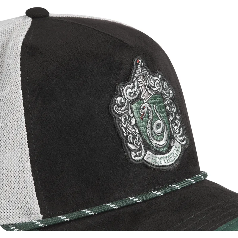trucker-kasket-sort-og-hvid-slytherin-hp3-sly-harry-potter-fra-capslab