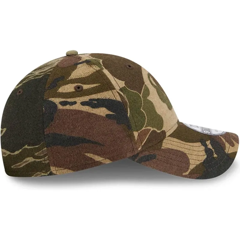 justerbar-9twenty-brushed-cotton-three-looms-woodland-camouflage-cap-med-buet-skygge-fra-new-era