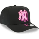 shapka-izvita-cherna-snapbek-9fifty-a-frame-neon-na-new-york-yankees-mlb-ot-new-era
