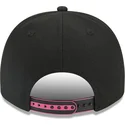 shapka-izvita-cherna-snapbek-9fifty-a-frame-neon-na-oakland-athletics-mlb-ot-new-era
