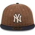 brun-og-marinebla-justerbar-flad-kasket-9fifty-retro-crown-wool-pinstripe-fra-new-york-yankees-mlb-fra-new-era
