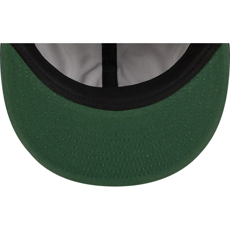 shapka-ploska-kafyav-reguliruem-9fifty-retro-crown-wool-pinstripe-na-atlanta-braves-mlb-ot-new-era