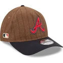 shapka-izvita-kafyav-reguliruema-9twenty-a-frame-wool-pinstripe-na-atlanta-braves-mlb-ot-new-era