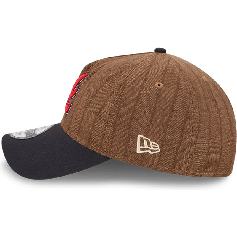 brun-og-marinebla-justerbar-kurvet-kasket-9twenty-a-frame-wool-pinstripe-fra-atlanta-braves-mlb-fra-new-era