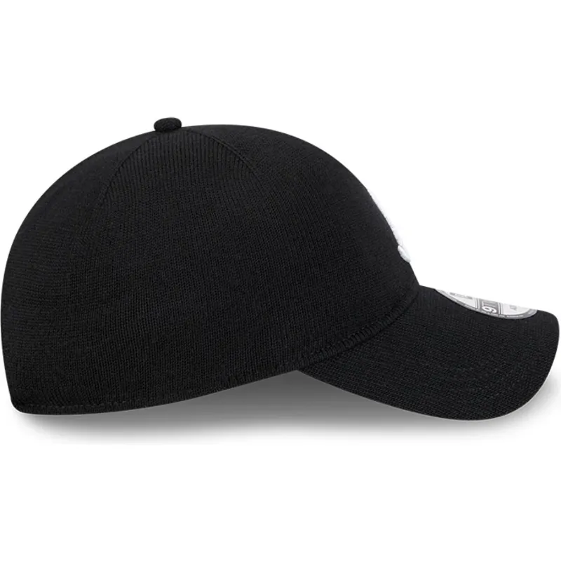 new-era-izvita-periferiya-9twenty-merinosova-vlna-atlanta-braves-mlb-cherna-reguliruema-shapka