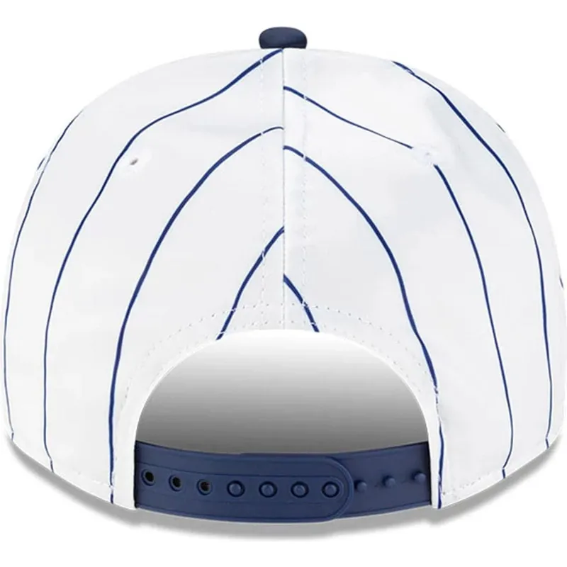 shapka-izvita-byala-snapbek-9fifty-a-frame-satin-pinstripe-na-los-angeles-dodgers-mlb-ot-new-era