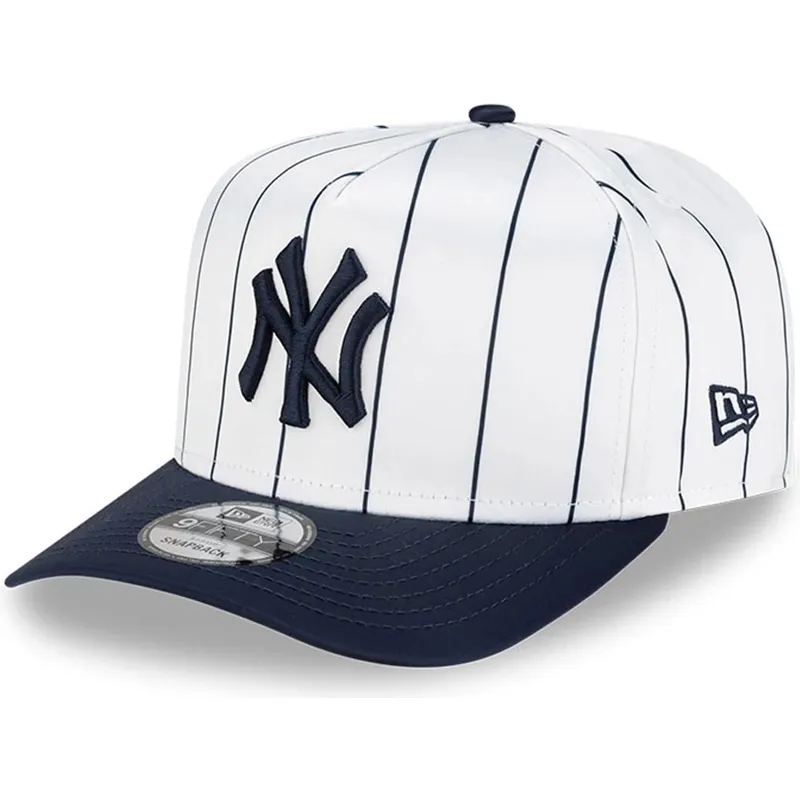 shapka-izvita-byala-snapbek-9fifty-a-frame-satin-pinstripe-na-new-york-yankees-mlb-ot-new-era