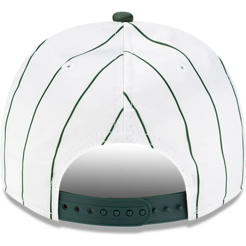 shapka-izvita-byala-snapbek-9fifty-a-frame-satin-pinstripe-na-oakland-athletics-mlb-ot-new-era