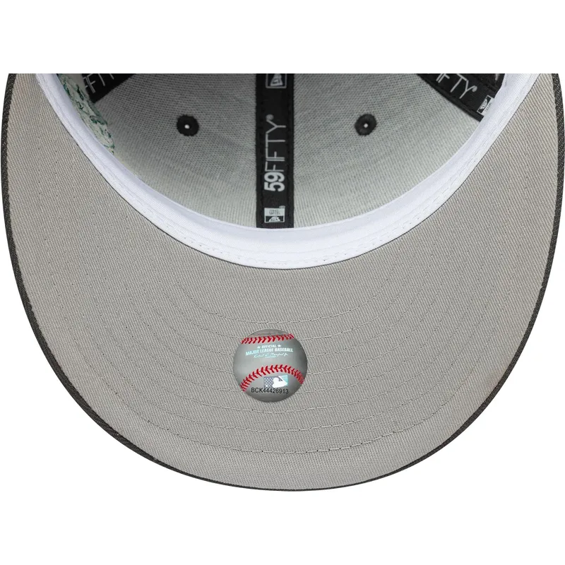 shapka-izvita-siv-prilepnala-59fifty-planet-icon-na-new-york-yankees-mlb-ot-new-era