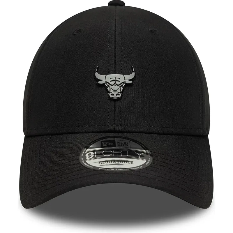 shapka-izvita-cherna-reguliruem-9forty-pin-na-chicago-bulls-nba-ot-new-era