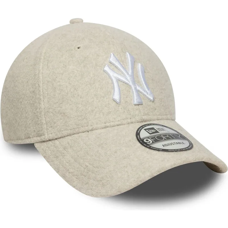 shapka-izvita-bezhov-snapbek-9forty-melton-wool-na-new-york-yankees-mlb-ot-new-era