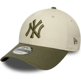 Шапка извита многоцветен регулируем 9FORTY Side Patch на New York Yankees MLB от New Era