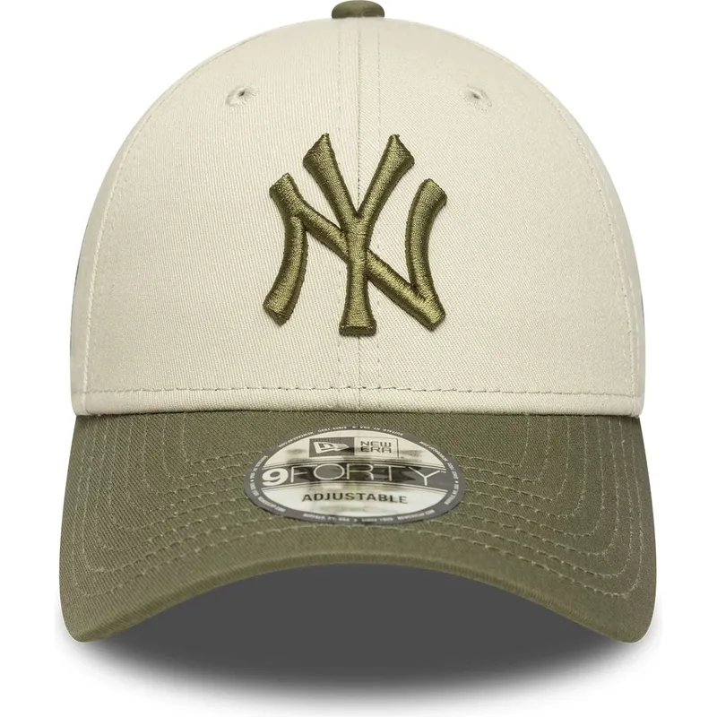 new-era-new-york-yankees-mlb-9forty-side-patch-justerbar-beige-og-gron-buet-kasket