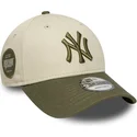 new-era-new-york-yankees-mlb-9forty-side-patch-justerbar-beige-og-gron-buet-kasket