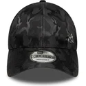 shapka-izvita-kamuflazh-reguliruem-9forty-flawless-pin-na-new-york-yankees-mlb-ot-new-era