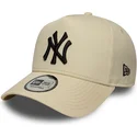 beige-buet-snapback-9forty-e-frame-side-patch-kasket-af-new-york-yankees-mlb-fra-new-era