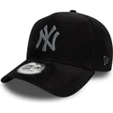 shapka-izvita-cherna-reguliruema-9forty-e-frame-cord-na-new-york-yankees-mlb-ot-new-era