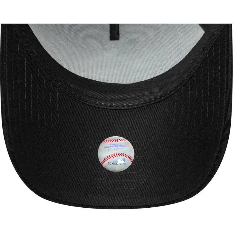 shapka-izvita-cherna-reguliruem-9forty-e-frame-cord-na-new-york-yankees-mlb-ot-new-era