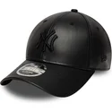 shapka-izvita-cherna-snapbek-9forty-m-crown-pu-na-new-york-yankees-mlb-ot-new-era
