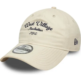 Gorra curva beige ajustable West Village 9TWENTY Wordmark de New Era