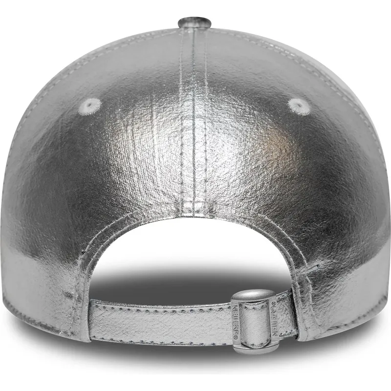 shapka-izvita-srebrist-reguliruem-plateada-9forty-metallic-na-new-york-yankees-mlb-ot-new-era