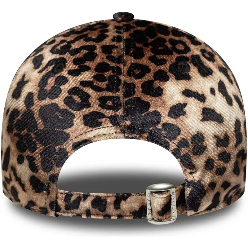 shapka-izvita-leopard-reguliruem-9forty-leo-velour-na-new-york-yankees-mlb-ot-new-era