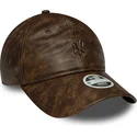 shapka-izvita-kafyav-reguliruem-9twenty-worn-pu-na-new-york-yankees-mlb-ot-new-era