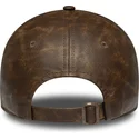 shapka-izvita-kafyav-reguliruem-9twenty-worn-pu-na-new-york-yankees-mlb-ot-new-era
