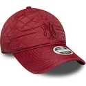 new-era-mlb-new-york-yankees-9twenty-padded-rote-verstellbare-damenkappe-mit-gebogenem-schirm-und-rotem-logo