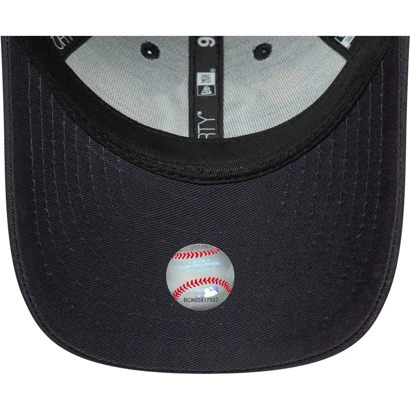 shapka-izvita-tmnosin-reguliruem-za-deca-9forty-space-icon-na-new-york-yankees-mlb-ot-new-era