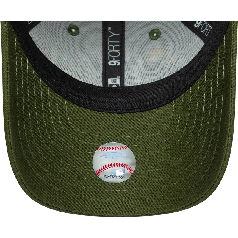shapka-izvita-zelena-reguliruem-za-deca-9forty-space-icon-na-new-york-yankees-mlb-ot-new-era