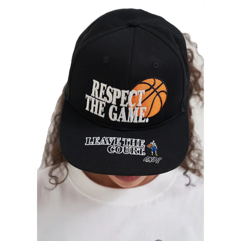 flad-sort-snapback-kasket-respect-the-game-slogan-fra-and1