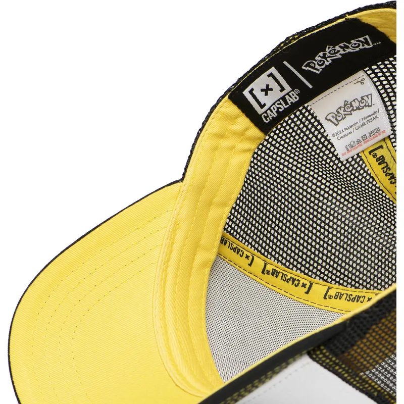 gorra-trucker-hvid-og-sort-pikachu-pkm6-ele-pokemon-fra-capslab
