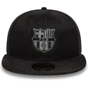 casquette-plate-noire-ajustee-avec-logo-noir-fc-barcelona-laliga-59fifty-mes-que-un-club-new-era