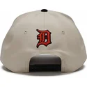 shapka-izvita-bezhov-snapbek-rise-structured-na-detroit-tigers-mlb-ot-nike