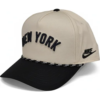 Шапка извита бежов снапбек Rise Structured на New York Yankees MLB от Nike