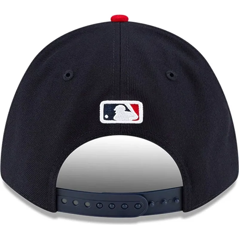 shapka-izvita-tmnosin-snapback-y-9forty-m-crown-player-replica-na-atlanta-braves-mlb-ot-new-era