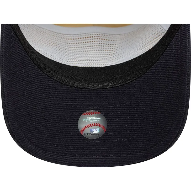 gorra-curva-beige-y-azul-marino-ajustable-19twenty-washed-graphic-de-new-york-yankees-mlb-de-new-era
