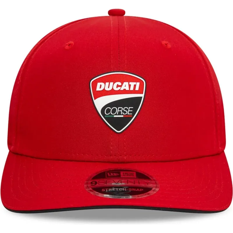 rote-gebogene-snapback-kappe-9seventy-stretch-snap-core-von-ducati-motor-motogp-von-new-era