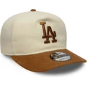 shapka-izvita-kafyav-reguliruema-9fifty-a-frame-suede-visor-na-los-angeles-dodgers-mlb-ot-new-era