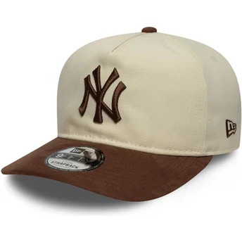 Buet beige og brun justerbar kasket 9FIFTY A Frame Suede Visor fra New York Yankees MLB fra New Era